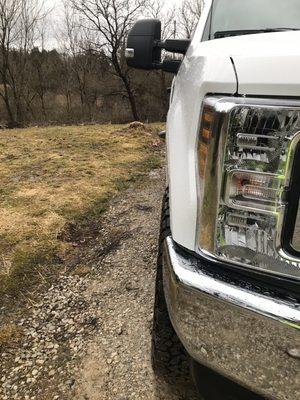 2019 Ford F-250 with bad leveling kit install.