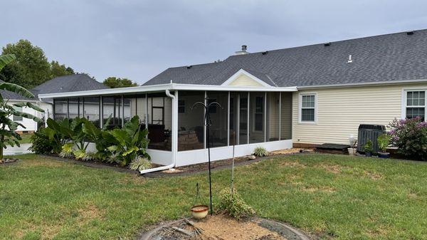 Large aluminum Screenroom