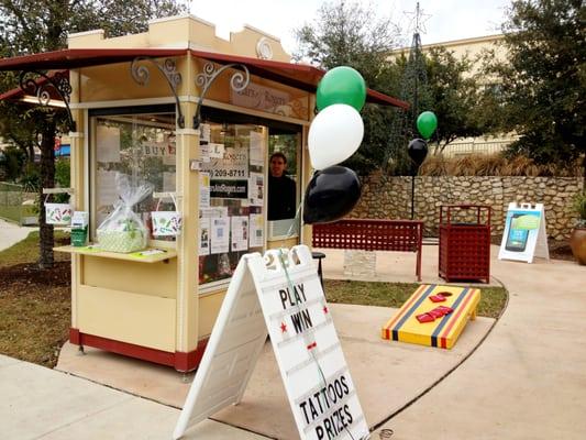 The Zars & Rogers Kiosk in the Village at Stone Oak Shopping Center