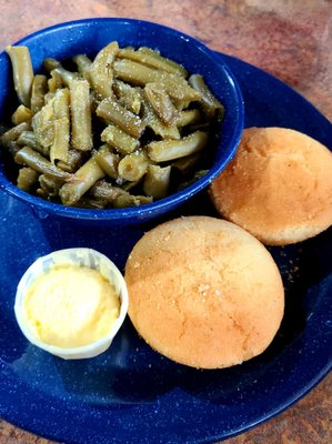 Greenbeans and Corn Muffins