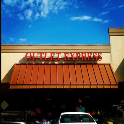 Outlet Express in Johnson City, TN. Located on 305 West Oakland Avenue, next to Baby Boomerang and Mona Lisa's Gelato.