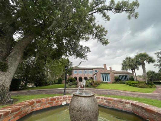 Back of Casa Feliz and fountain