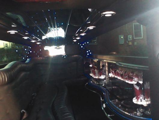 Limo Service for any occasion. Prom, Homecoming, Weddings, Anniversary, B-Days, Holiday Parties, Night on the Town, Funerals.