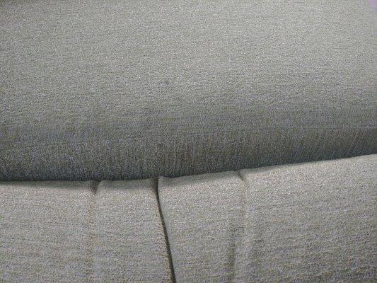 Another uneven cushion. While sitting it's clear that each one is different.