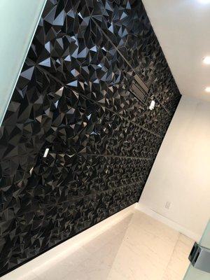 Modern 3D Wall for SLAY MIAMI Treatment Room