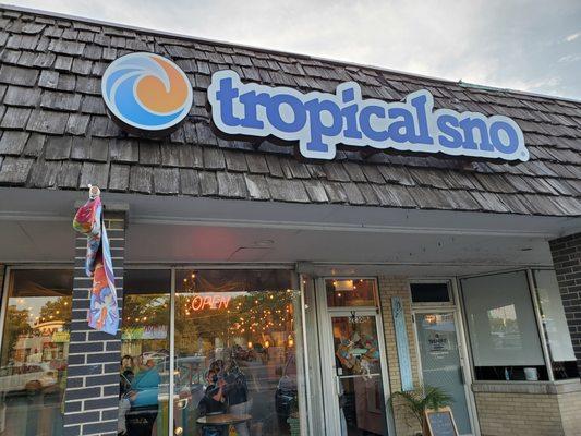 Tropical Sno