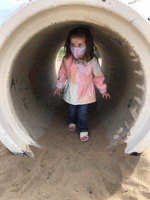 Sand tunnel