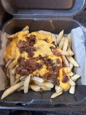 Bacon cheese fries