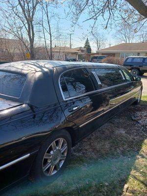 6 Passenger Limousine