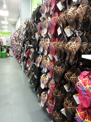 Croc outlet store