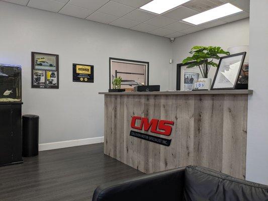 Front desk if collision motor specialist in Houston