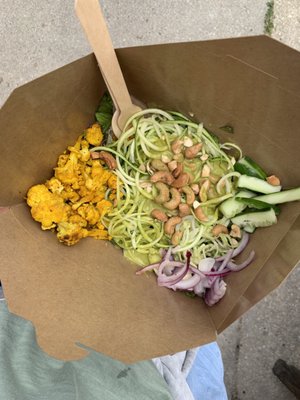 Zucchini noodle bowl!