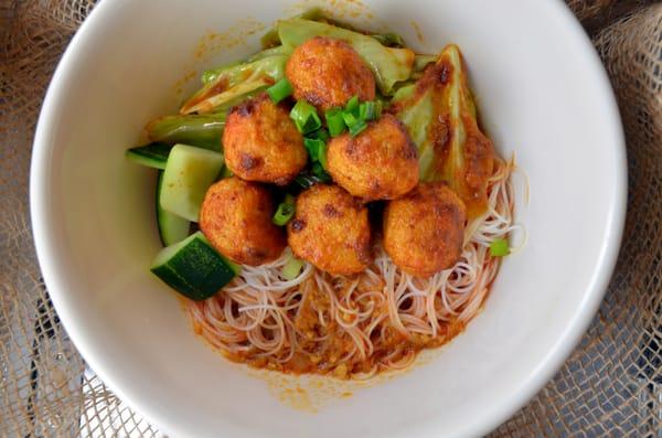 Curry Fishball Noodle Soup