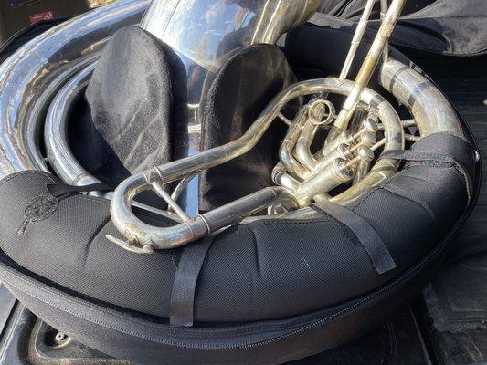 Close up of the bottom protective/cushion strap on the sousaphone