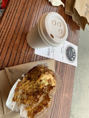 Carrot Cheese Cake muffin with Milo Hot Chocolate!