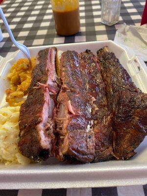 11 dollar plate  4 RIBS