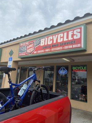 Planet bicycles front