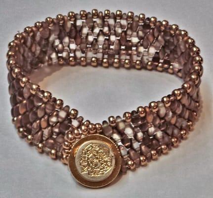 Free Tutorial Simple Elegance Beading tutorial 
http://beadaddictiononline.com/products/simple-eleganace-bracelet