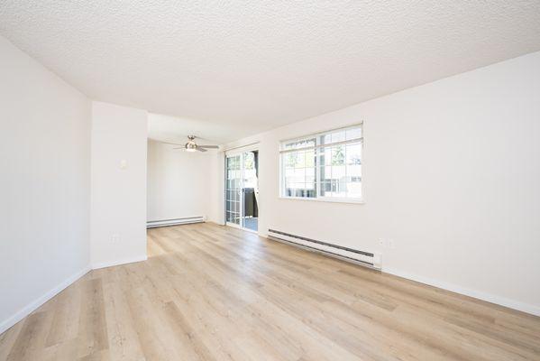 2 Bed / 1 Bath - 837 sq ft