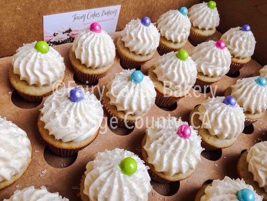 Mini Vanilla Cupcakes