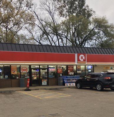 Fuel, car wash, and convenience store in one spot.