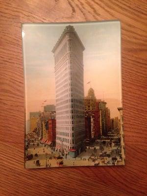 Wouldn't you know, they had a beautiful plate of my *favorite* NYC building? Happy girl! :)