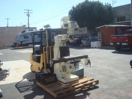 New Jet 4VS milling machine w/ powerfeed & DRO $8900.00