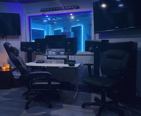 STUDIO A CONTROL ROOM