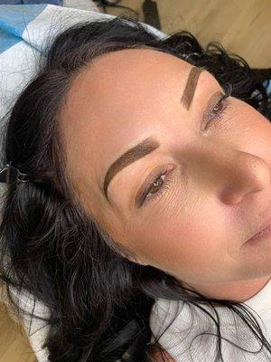 Ombré brows (permanent makeup)