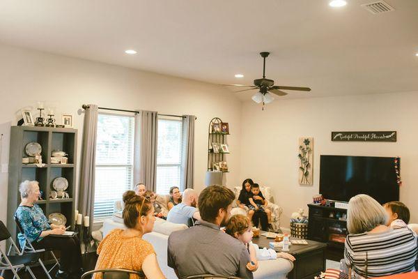 Small groups to discuss the sermon