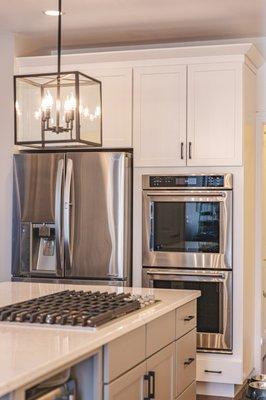 Kitchen Remodel Fairfax VA
 Schrock-Door Style:Pleasant Hill Maple Square
 Backsplash:Calacatta Cressa Honed
 Countertop:Cashmere Carrara