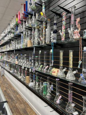 9MM Glass 100's to choose from 
Beakers
Straights 
Zong's