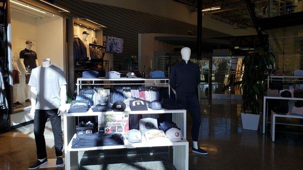 TravisMathew Employee Store