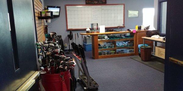 Golf Medic is the best place for club repair!    Much better value than the big box store! See us at www.lvgolfmedic.com!