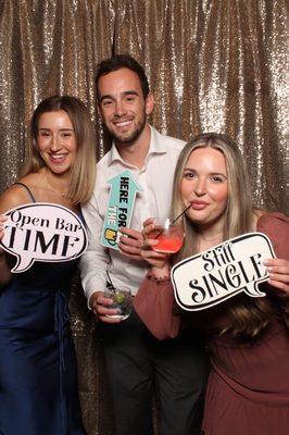 The Puget Sound Photo Booth Co