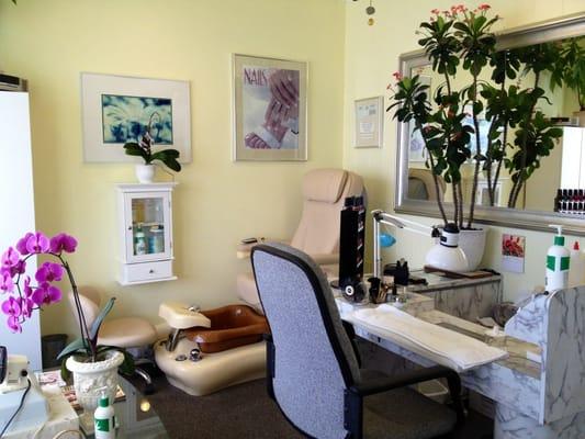 Your Personal Setting at TLC Nails