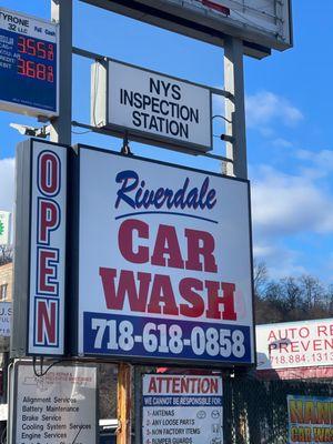 Riverdale Car Wash