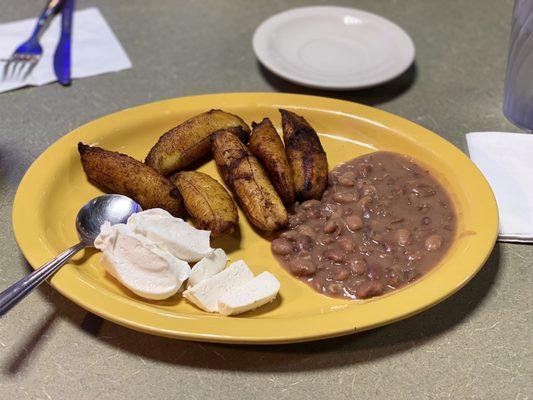 Plantains El Salvadoran style