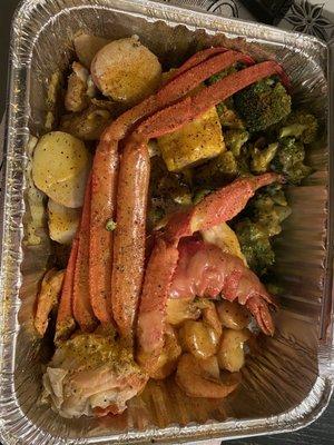 1/2 lb. Large Shrimp, 1 Snow Crab, Small Lobster Tail