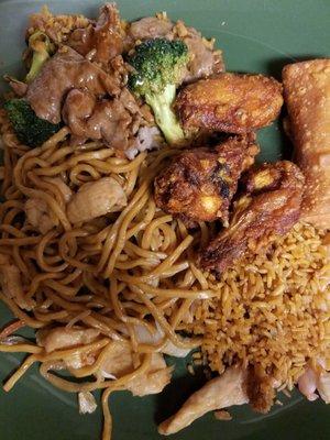 Beef with Broccoli, fried rice, chicken wings, and  Chicken Lo Mein. Not bad for late night delivery through uber eats.