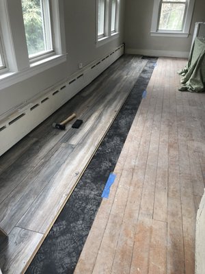 Laminate floating floor