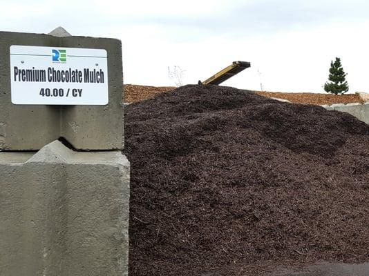 Premium Chocolate Mulch 100% Recycled Material $40 per cubic yard