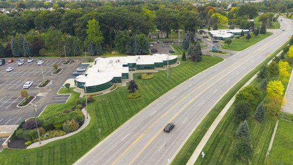 Commercial lawn care services provided by Great Lakes Landcare.