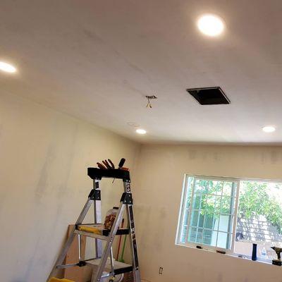 4 Recessed Lights Installation