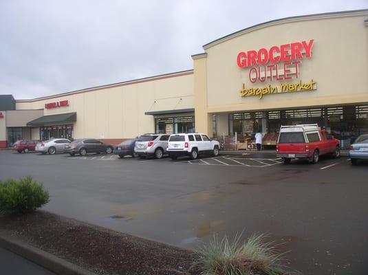 Grocery Outlet in Chehalis, WA