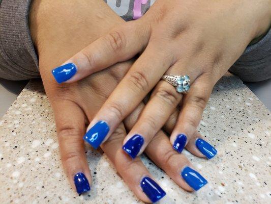 www.NailsByRhiannon775.com