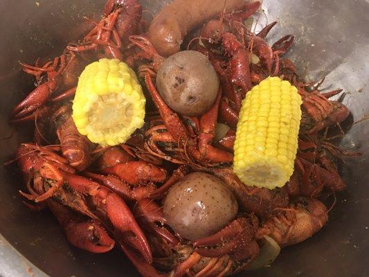 Come get these amazing juicy crawfish!! Spice just right!!