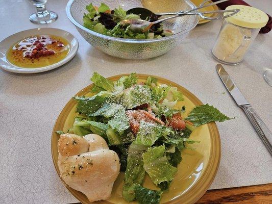 House Salad with house dressing. Included with meal.