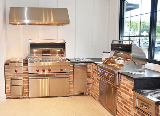 Grills and Outdoor Kitchens