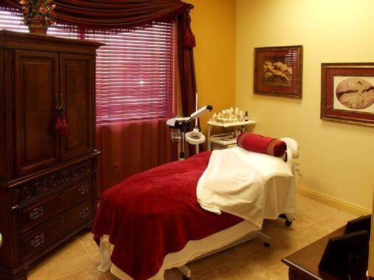 Personalized professional facials in a relaxing ambiance.